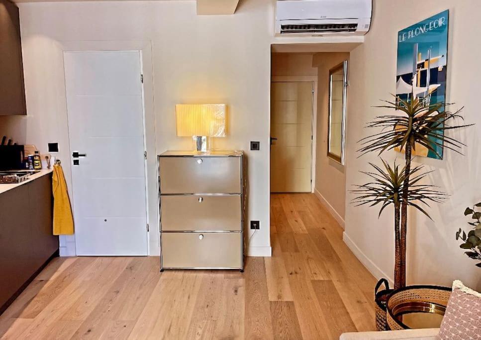 Massena Street, 2 Rooms Balcony Nisa Exterior foto
