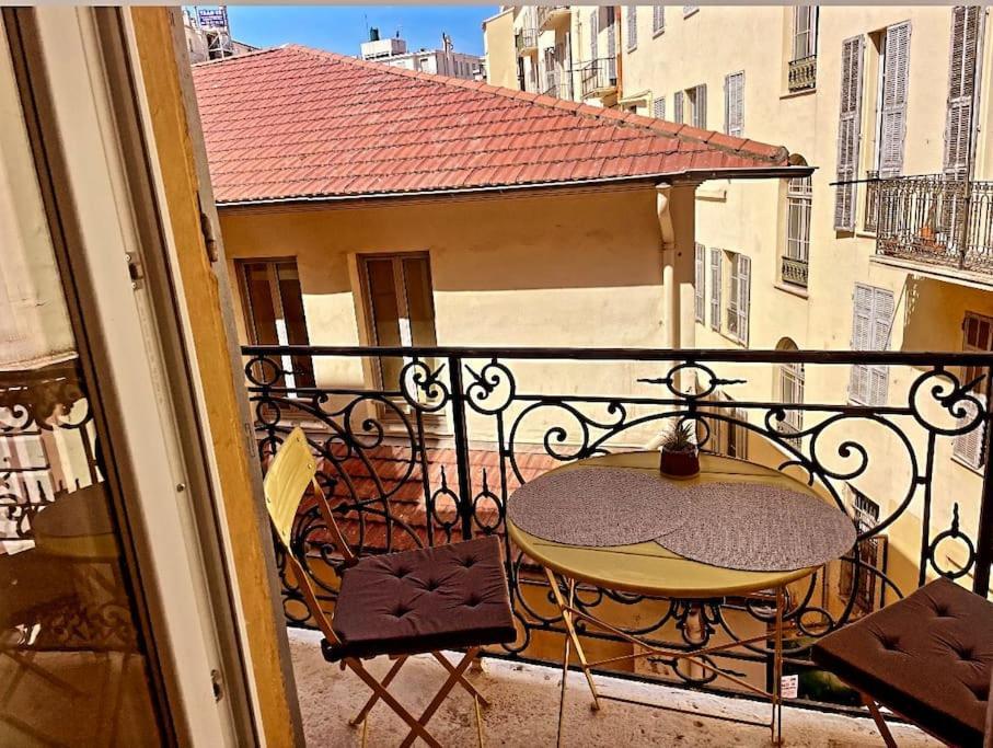 Massena Street, 2 Rooms Balcony Nisa Exterior foto