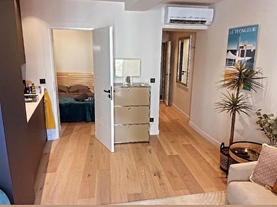 Massena Street, 2 Rooms Balcony Nisa Exterior foto